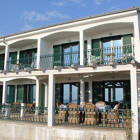 Villa Berg Maslinica Esterno foto
