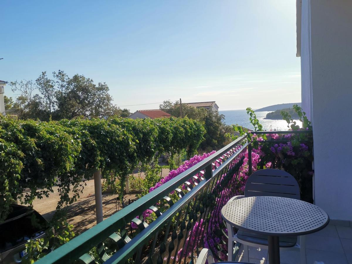 Villa Berg Maslinica Esterno foto